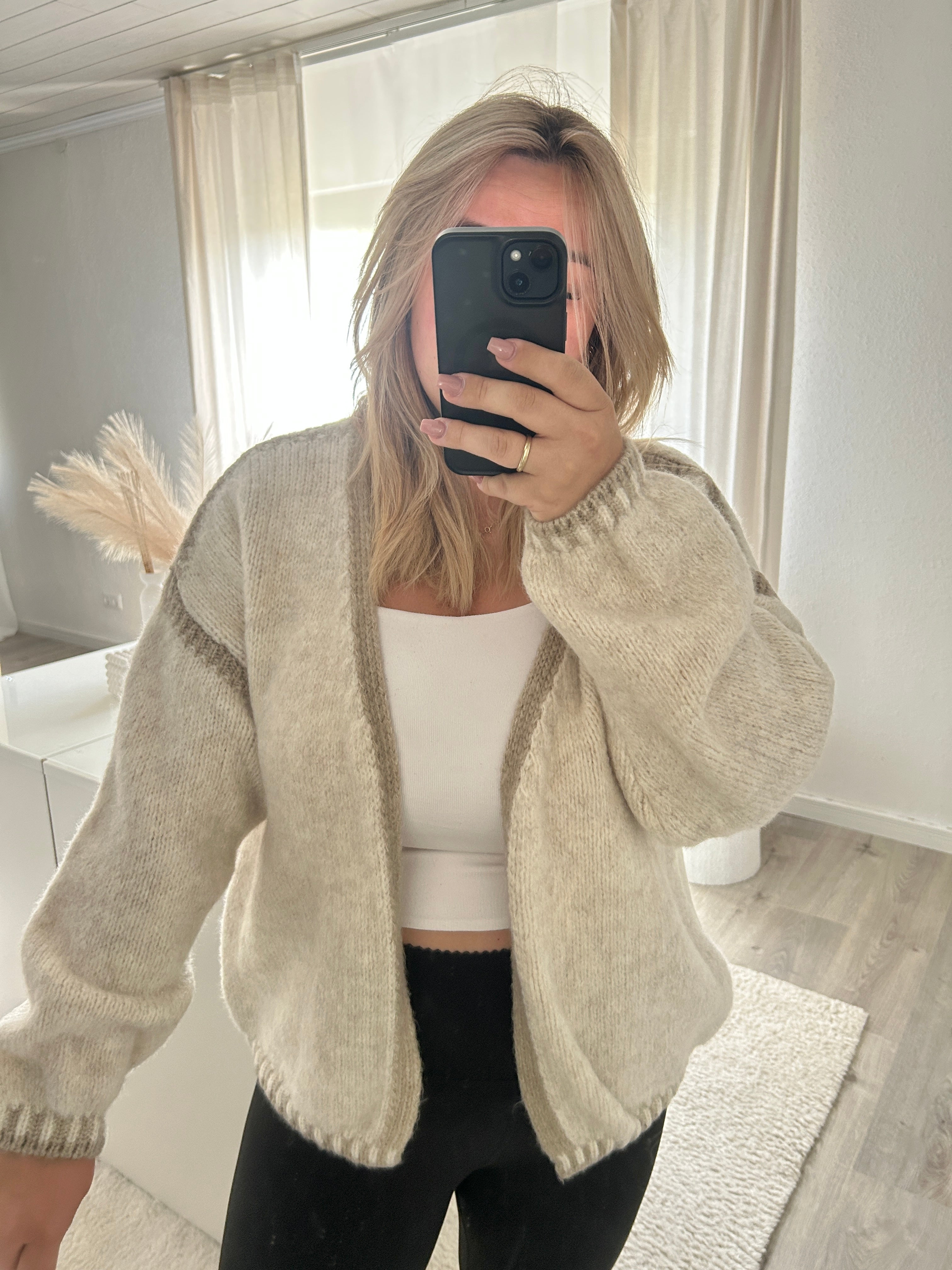 Strickjacke Leyla