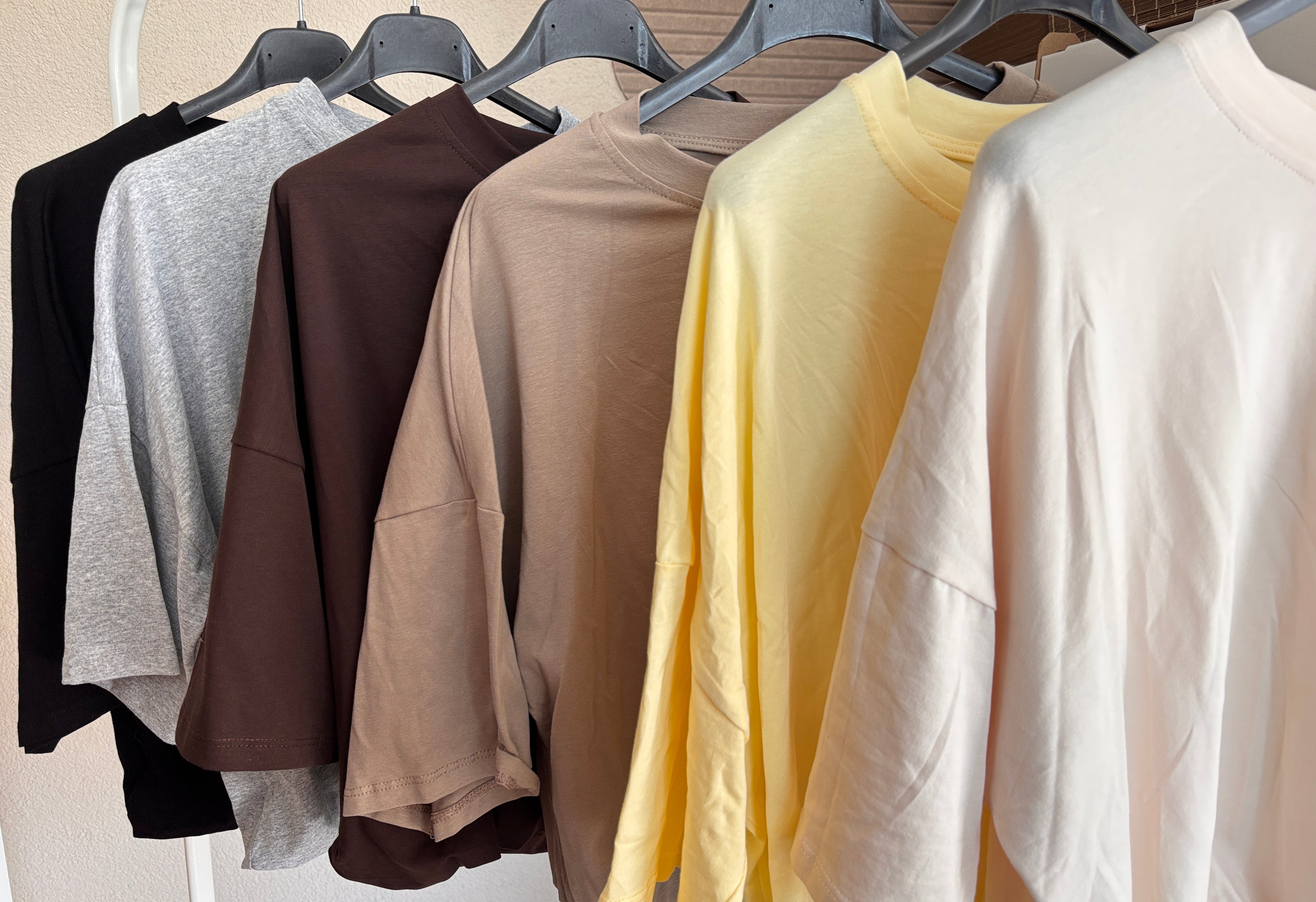 T-Shirt mit Gummibund zum croppen- versch. Farben