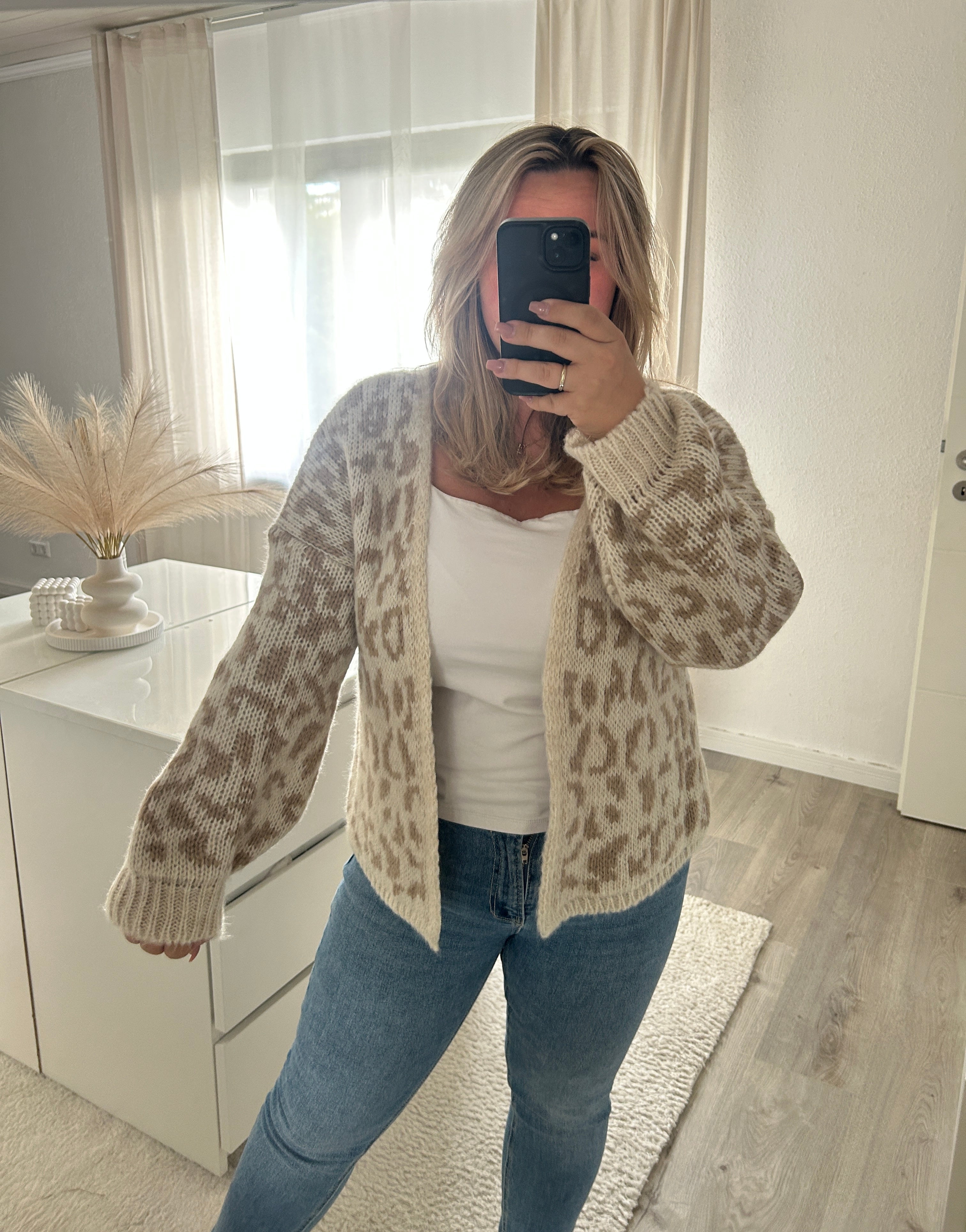 Strickjacke Leo