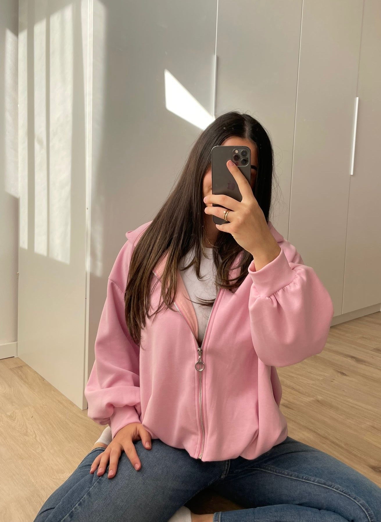 Sweatjacke gerafft