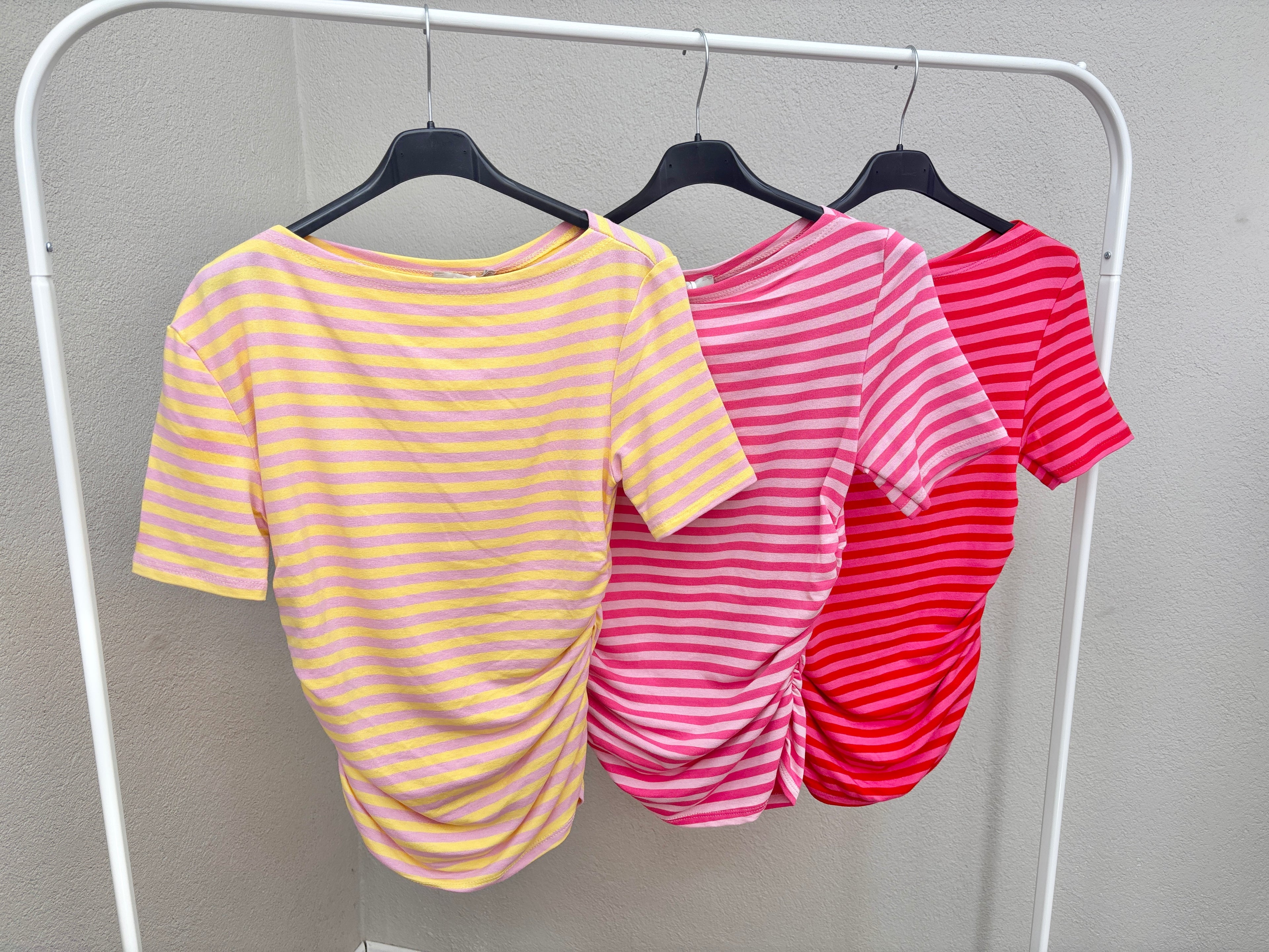 Streifen Shirt mit U-Boot Ausschnitt