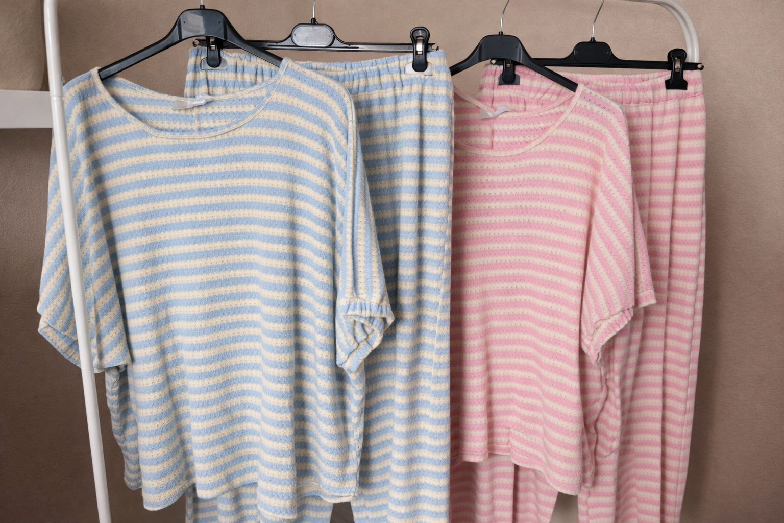 Set gestreift