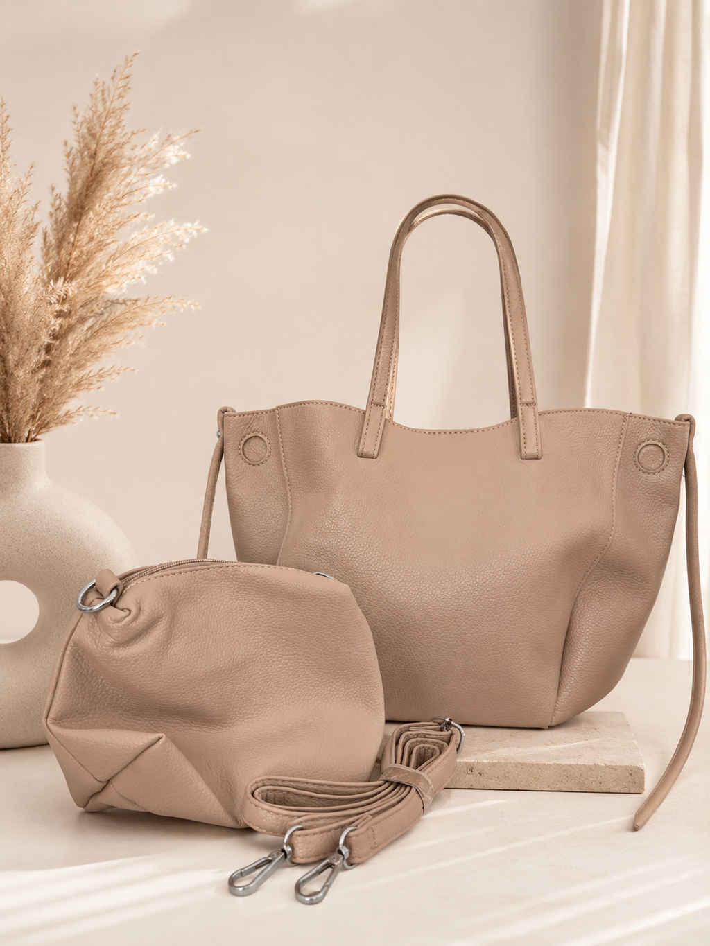 Shopper mit herausnehmbarer Umhängetasche